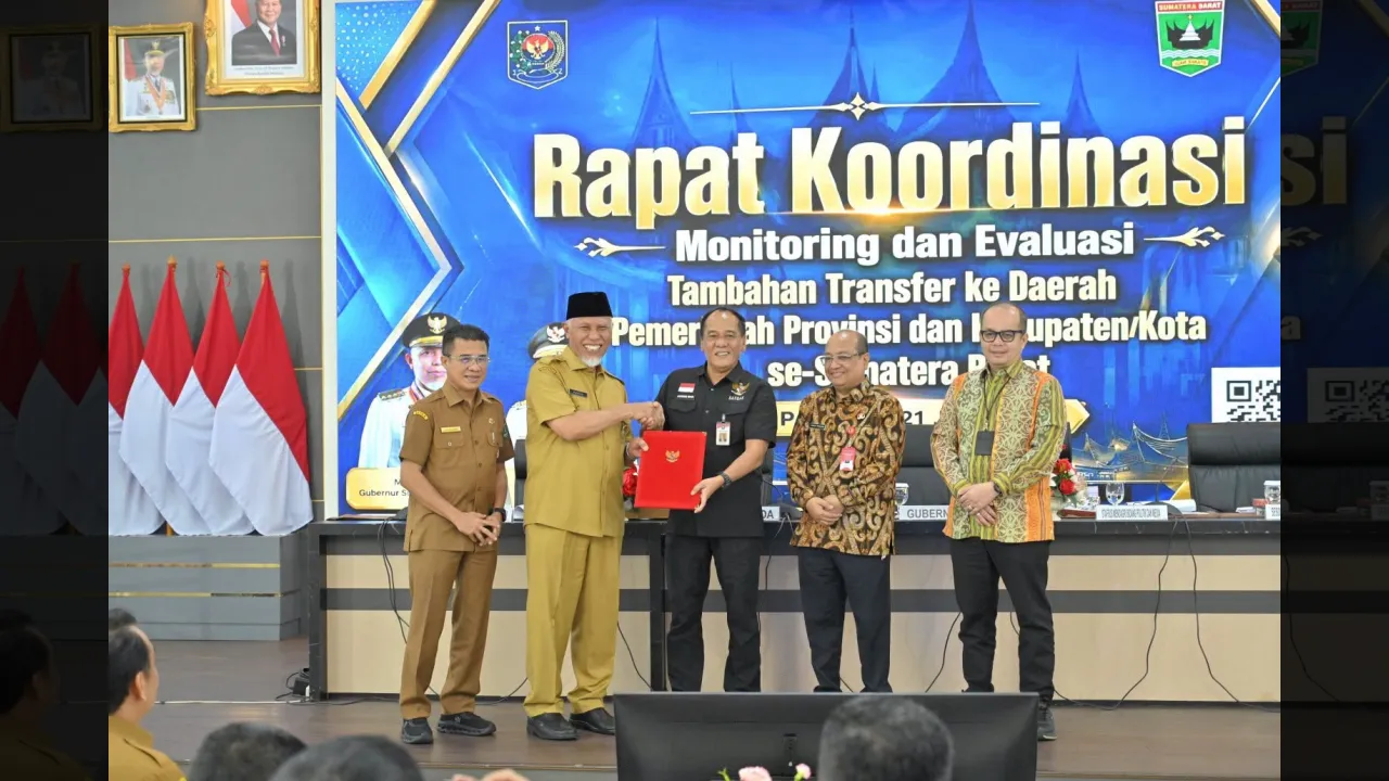 Suasana Rapat Monitoring